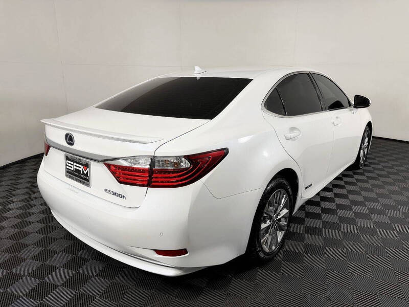 2014 Lexus ES 300h