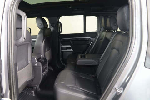 2023 Land Rover Defender 110 SE