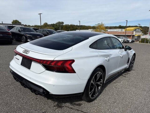 2023 Audi e-tron GT quattro Premium Plus