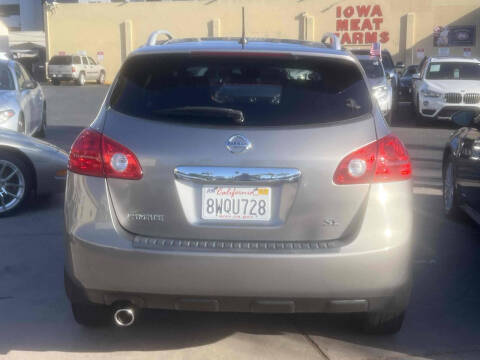 2013 Nissan Rogue SV w/SL Package