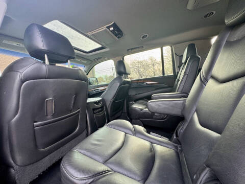 2017 Cadillac Escalade ESV Luxury