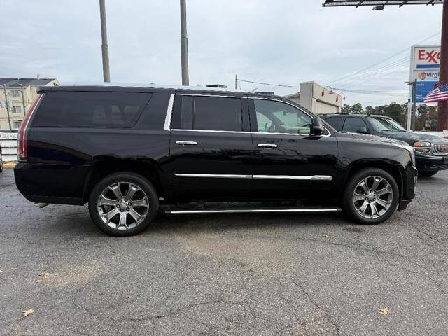 2017 Cadillac Escalade ESV Platinum