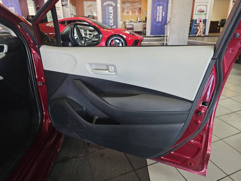 2022 Toyota Corolla LE