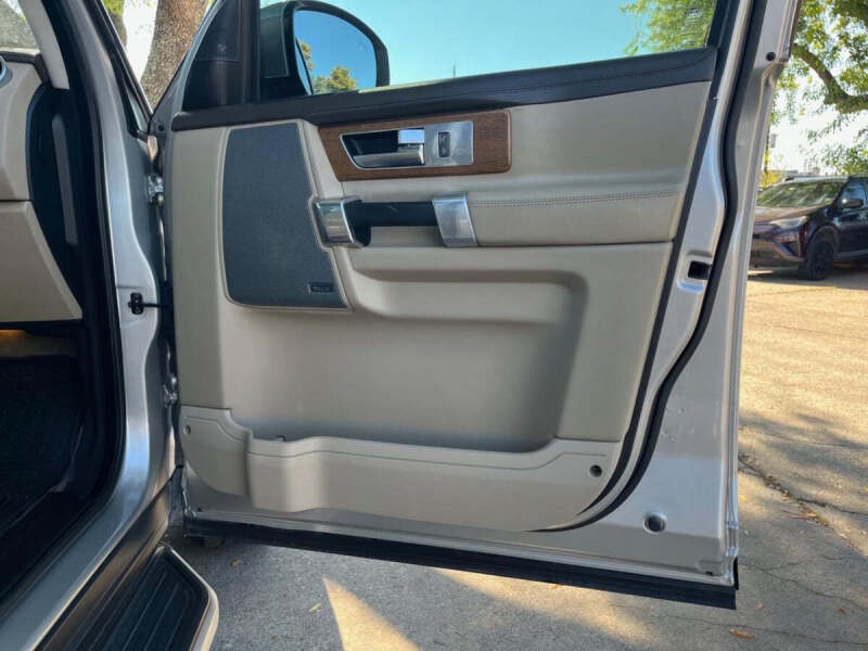 2016 Land Rover LR4 HSE LUX