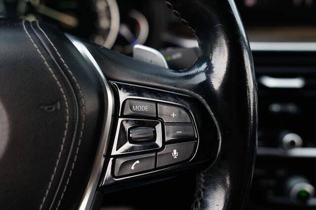 2019 BMW 5 Series 540i