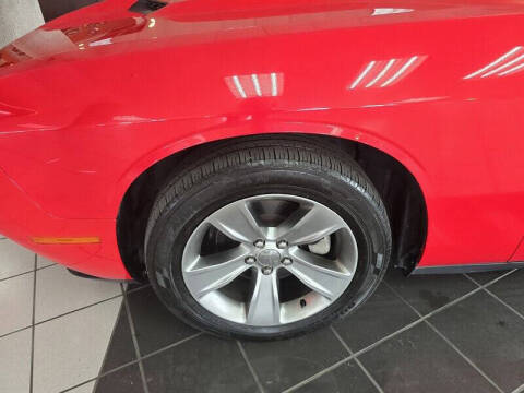 2015 Dodge Challenger SXT