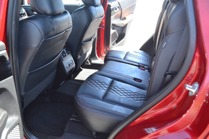 2024 Mitsubishi Outlander SEL