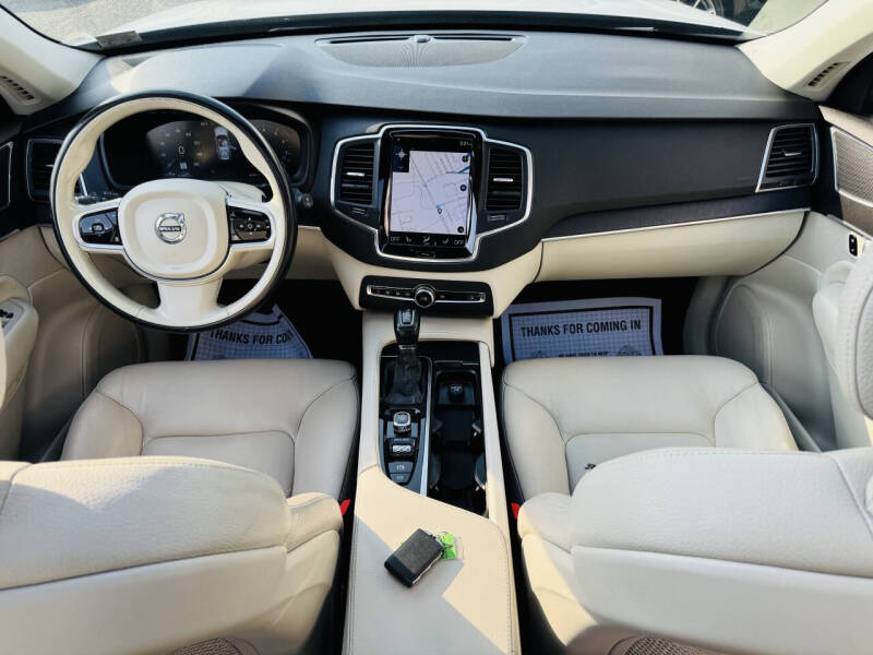 2020 Volvo XC90 T5 Momentum