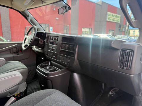 2023 GMC Savana 2500