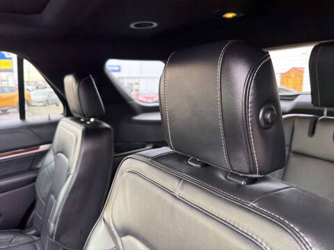 2017 Ford Explorer Platinum