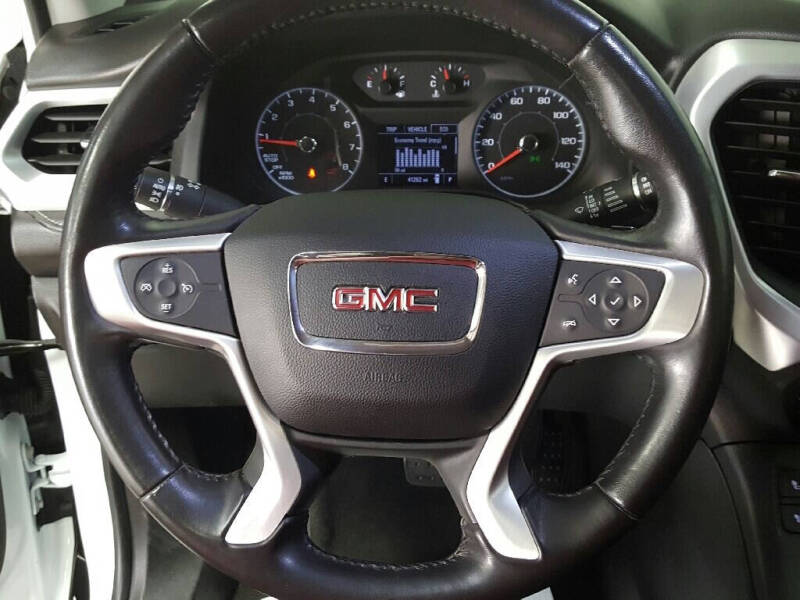 2019 GMC Acadia SLE-2