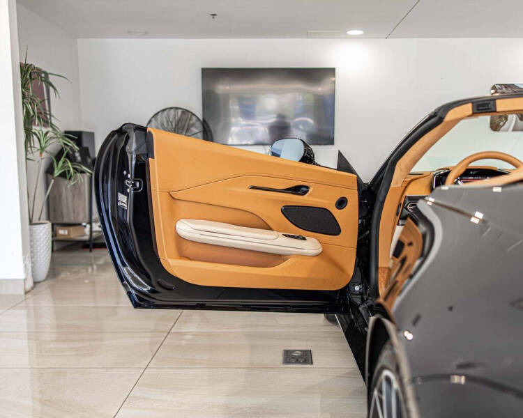 2026 Aston Martin Vantage S Roadster