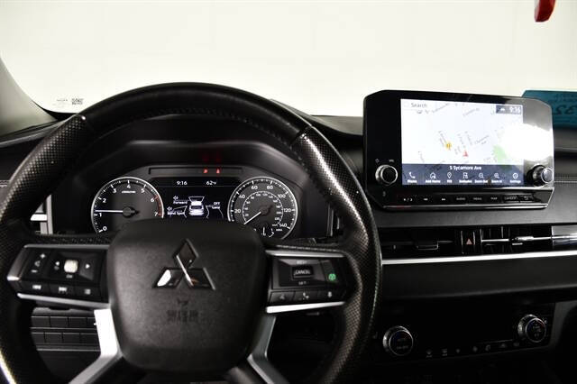 2022 Mitsubishi Outlander SE