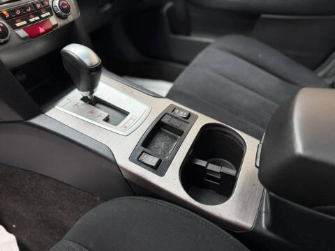 2013 Subaru Outback 2.5i Premium
