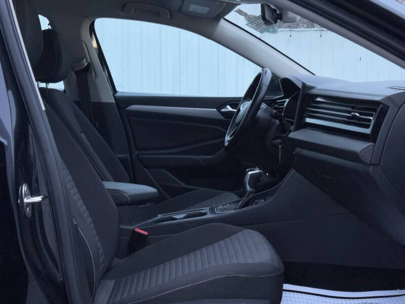 2025 Volkswagen Jetta S