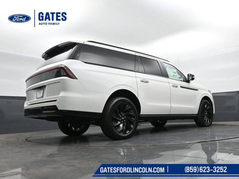 2025 Lincoln Navigator L Reserve