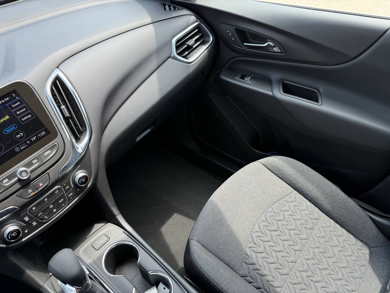 2024 Chevrolet Equinox photo 23