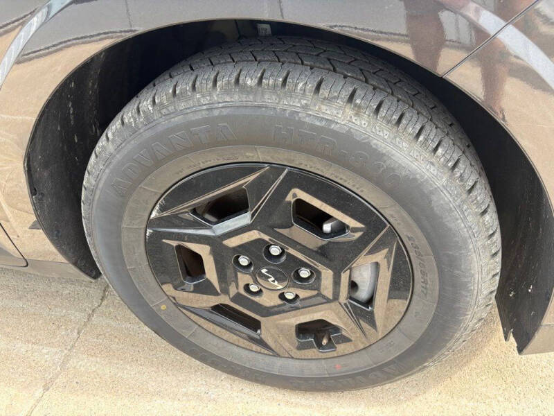 2025 Kia Carnival LXS