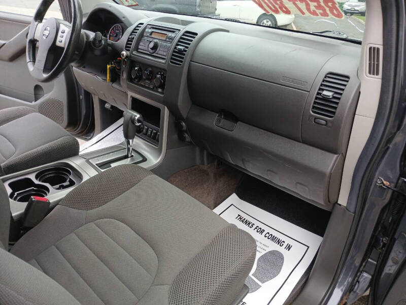 2012 Nissan Pathfinder SV