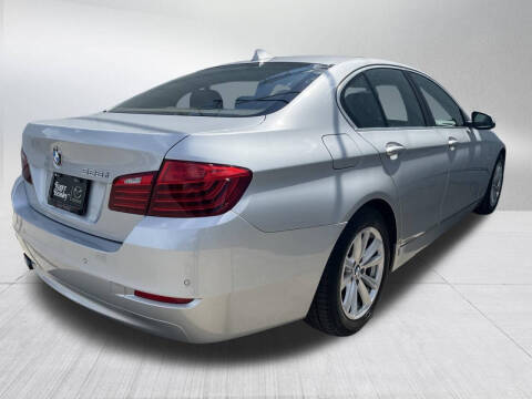 2015 BMW 5 Series 528i