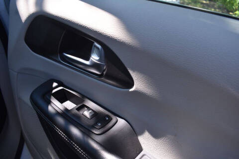 2024 Chrysler Pacifica Plug-In Hybrid Select