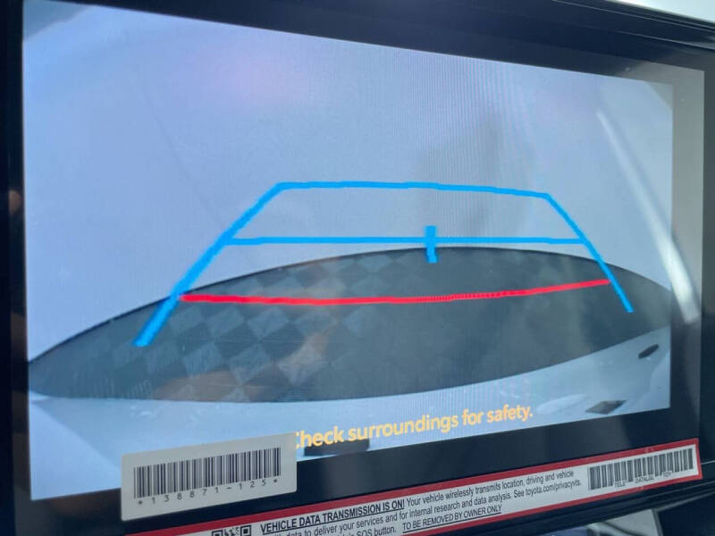 2025 Toyota Sienna LE 8-Passenger