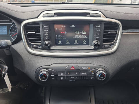 2018 Kia Sorento LX