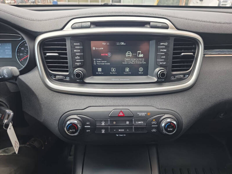 2018 Kia Sorento LX