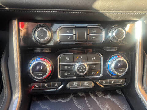 2023 GMC Yukon XL Denali