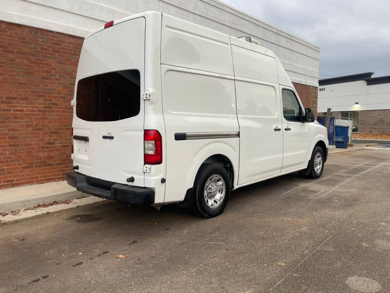 2018 Nissan NV Cargo SV photo 4