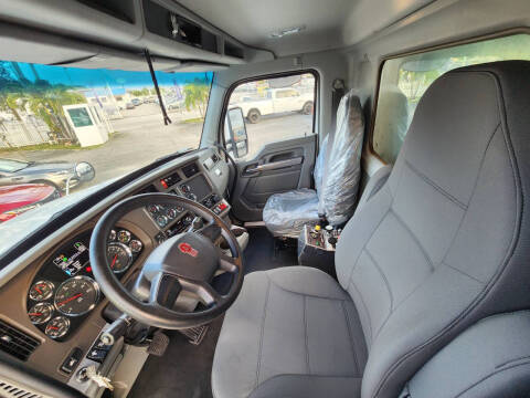 2019 Kenworth T880