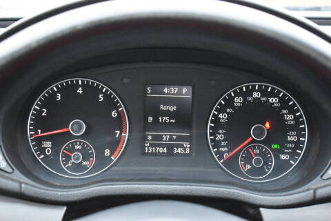 2014 Volkswagen Passat 1.8T SE