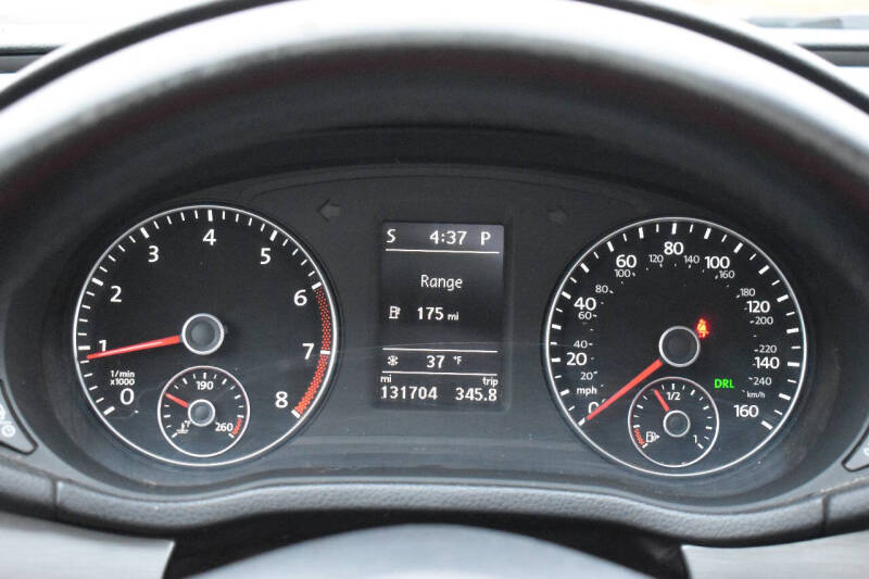 2014 Volkswagen Passat 1.8T SE