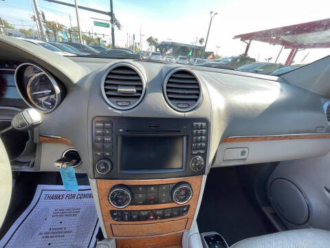 2010 Mercedes-Benz GL-Class GL 550 4MATIC