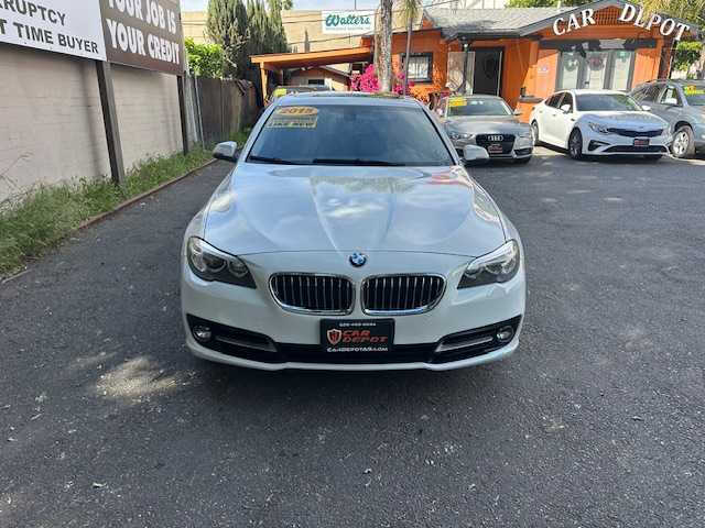 2015 BMW 5 Series 528i