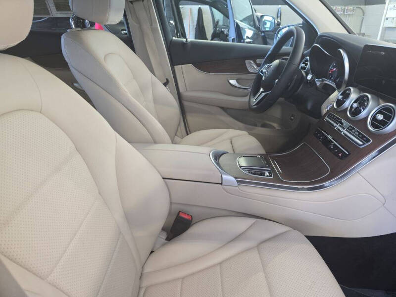 2022 Mercedes-Benz GLC GLC 300