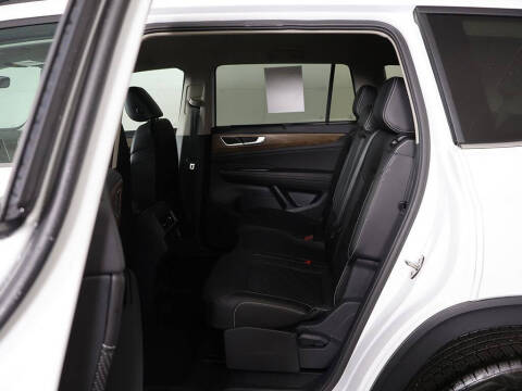 2025 Volkswagen Atlas SE