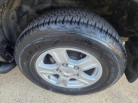 2012 Toyota Sequoia SR5