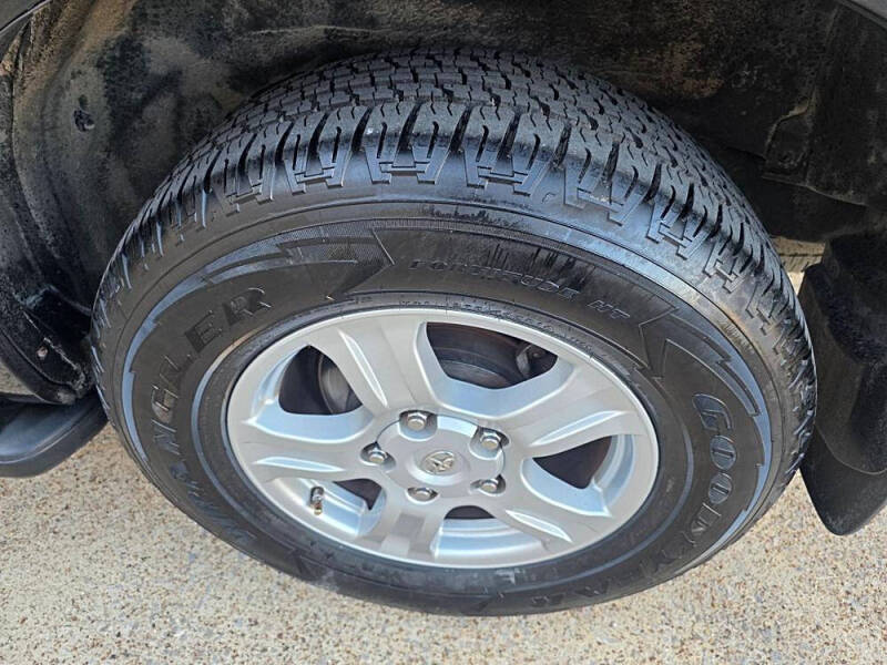 2012 Toyota Sequoia SR5