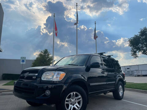 2006 Toyota Sequoia for sale at TWIN CITY MOTORS in Houston TX