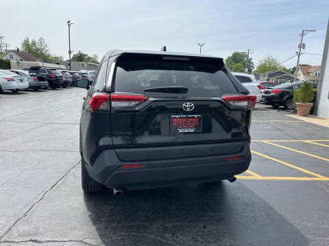 2023 Toyota RAV4 LE