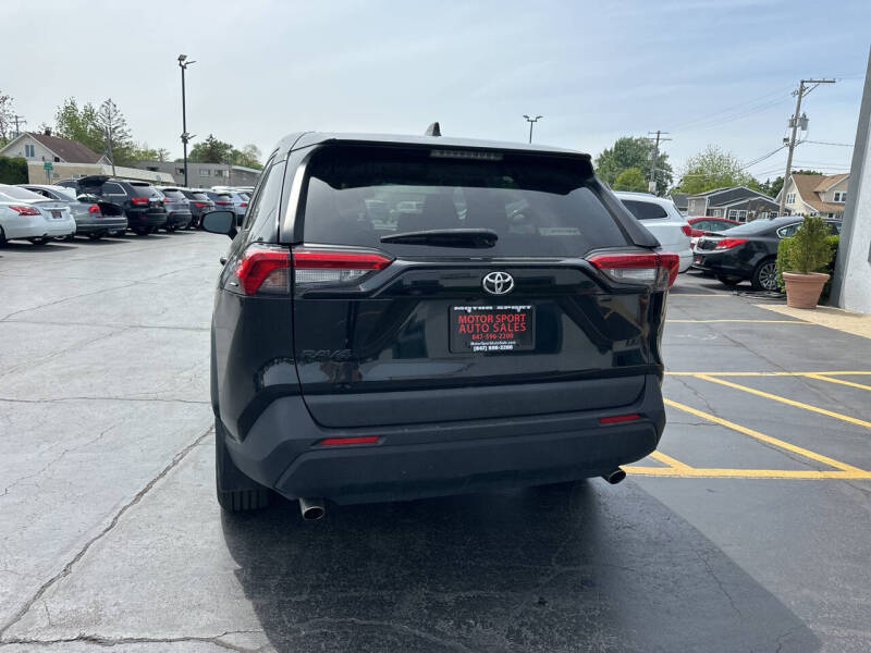 2023 Toyota RAV4 LE