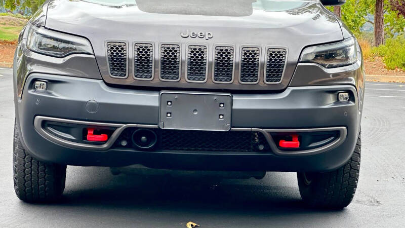 2020 Jeep Cherokee Trailhawk