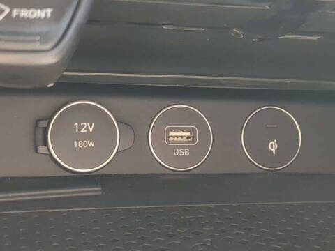 2023 Genesis G70