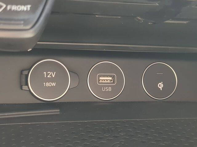 2023 Genesis G70
