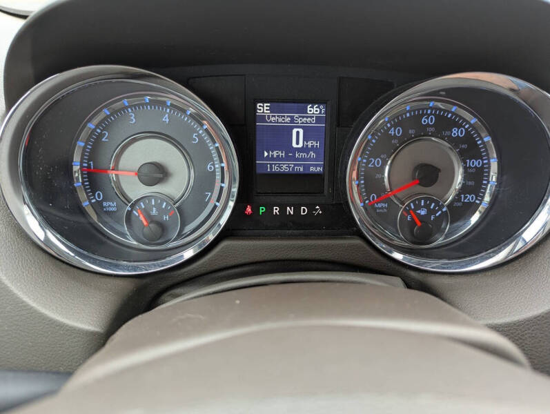 2011 Chrysler Town and Country Touring