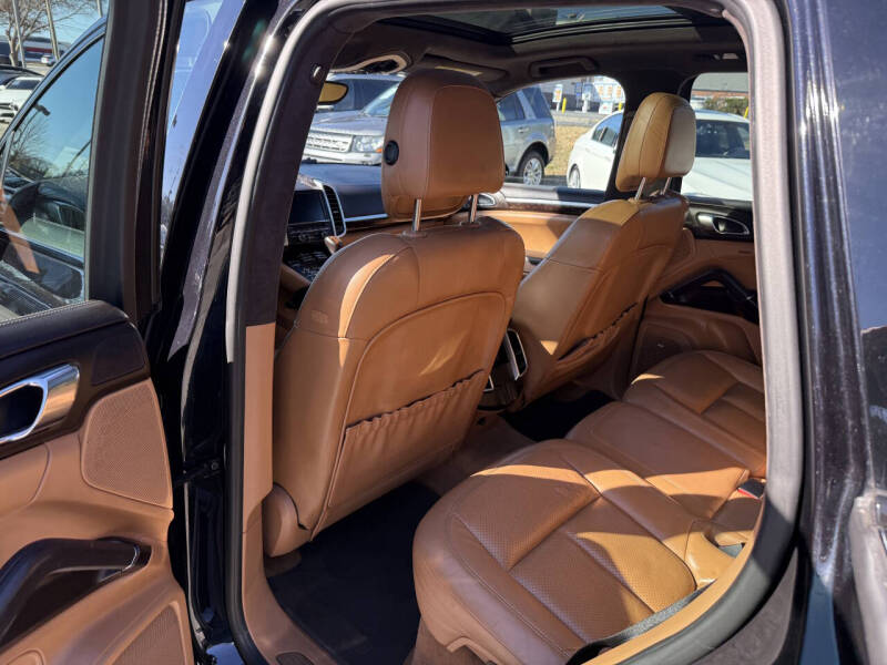 2016 Porsche Cayenne GTS