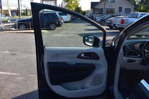 2019 Chrysler Pacifica Touring L