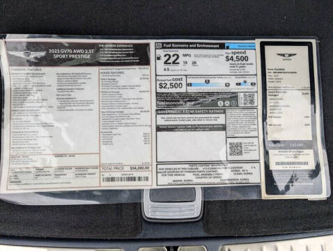2023 Genesis GV70 2.5T Standard