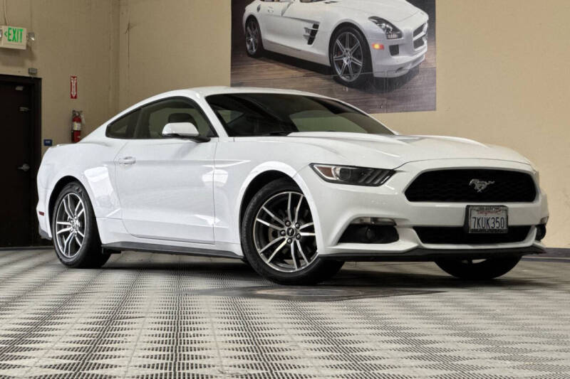 2015 Ford Mustang EcoBoost Premium
